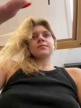 nayecloud – webcam model profile photo Image 13