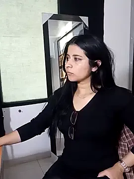 Prueberry – webcam model profile photo Image 3