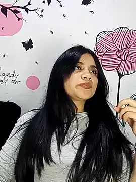 Prueberry – webcam model profile photo Image 6