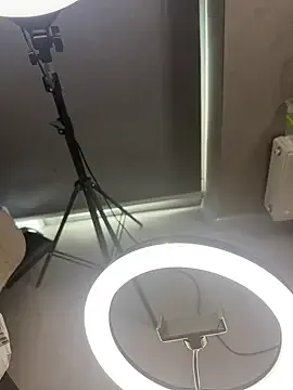 alana15 – webcam model profile photo Image 10