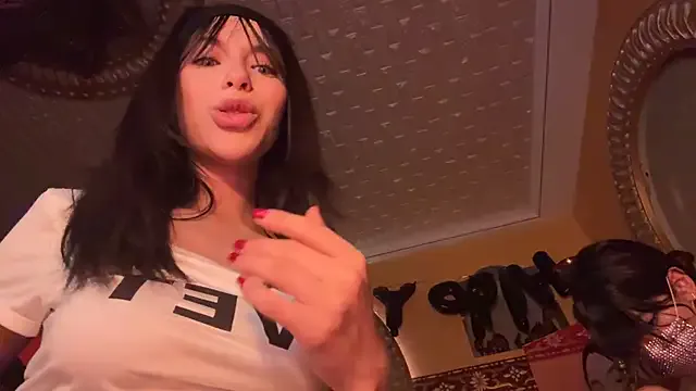 Evamendez02 – webcam model profile photo Image 2