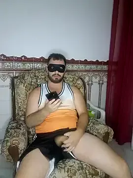 mazzanti_ – webcam model profile photo Image 2