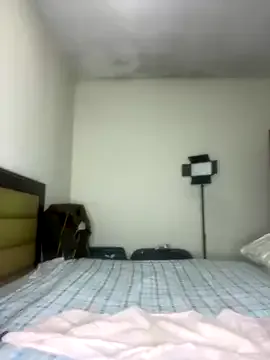 lucretiaburnaugh – webcam model profile photo Image 8