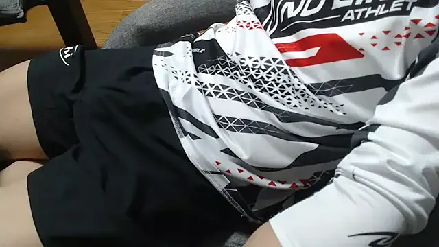 hunkwithglasses – webcam model profile photo Image 2