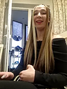 shy_suchka – webcam model profile photo Image 16