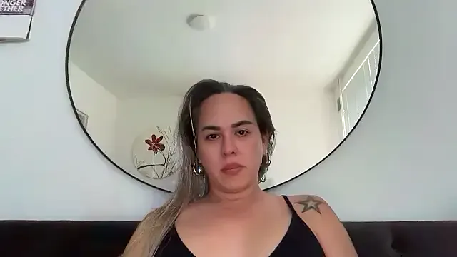 poisonn_girll – webcam model profile photo Image 5